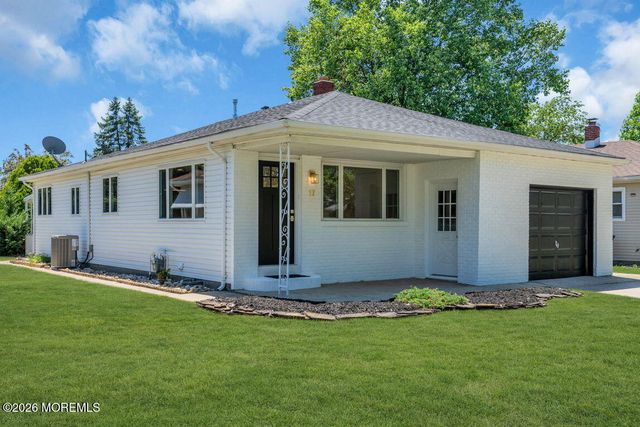 17 Christiansted Street, Toms River, NJ 08757