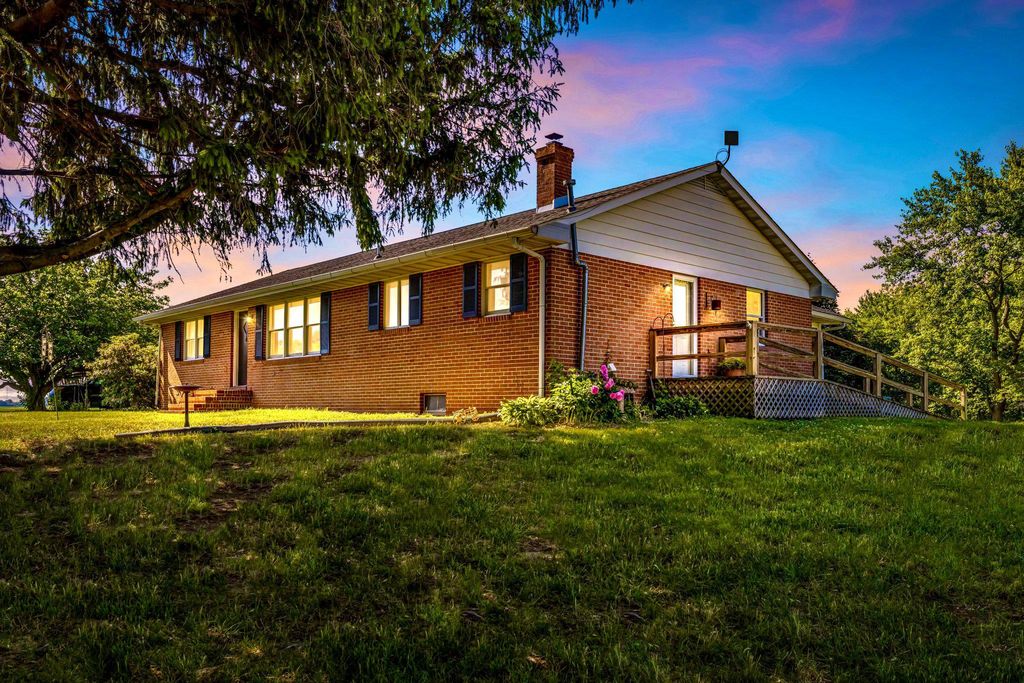 Image 1 of property listing at 24295 LANGFORD RD, Chestertown, MD 21620