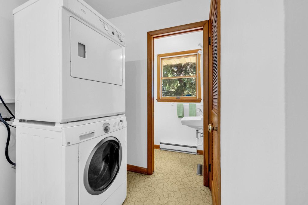 Image 14 of property listing at 24295 LANGFORD RD, Chestertown, MD 21620