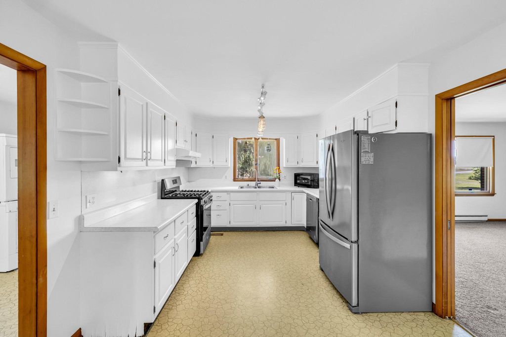 Image 18 of property listing at 24295 LANGFORD RD, Chestertown, MD 21620