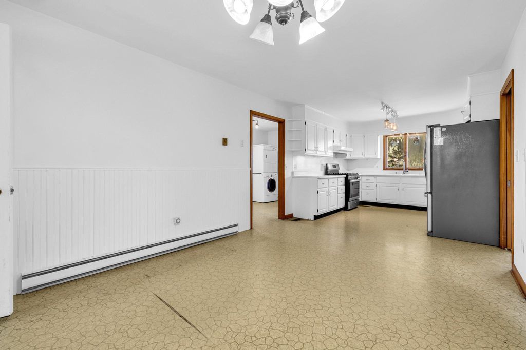 Image 21 of property listing at 24295 LANGFORD RD, Chestertown, MD 21620
