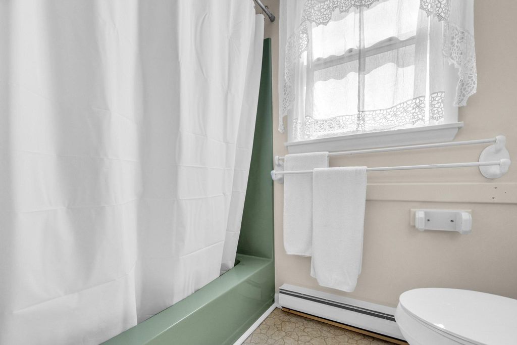 Image 33 of property listing at 24295 LANGFORD RD, Chestertown, MD 21620