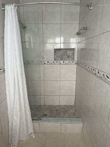 4610 Peters Rd, Plantation, FL 33317