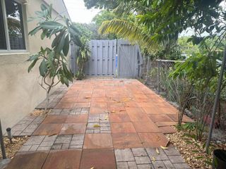 4610 Peters Rd, Plantation, FL 33317