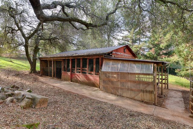 19520 Placer Hills Rd, Colfax, CA 95713