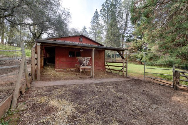 19520 Placer Hills Rd, Colfax, CA 95713