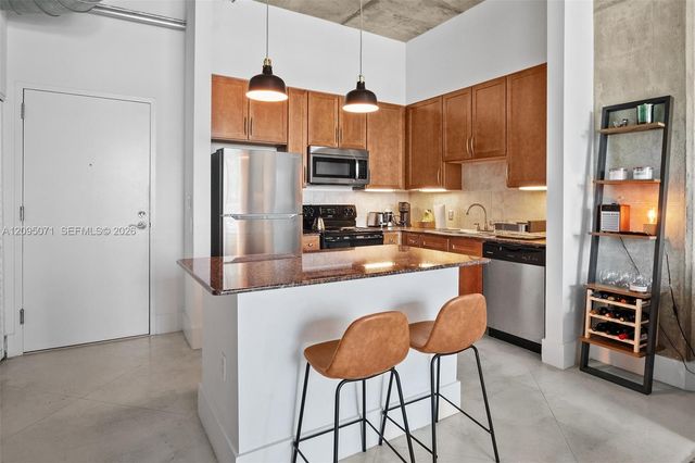 2001 Biscayne Boulevard 3405, Miami, FL 33137