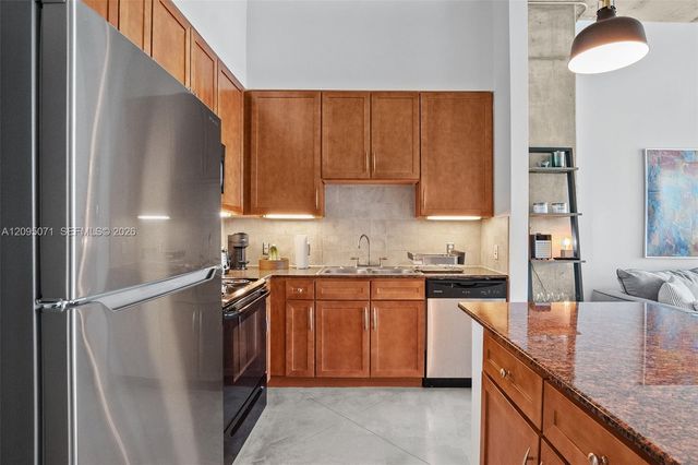 2001 Biscayne Boulevard 3405, Miami, FL 33137