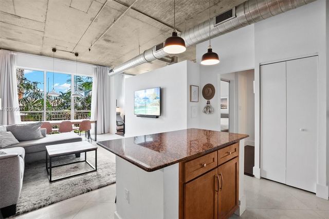 2001 Biscayne Boulevard 3405, Miami, FL 33137