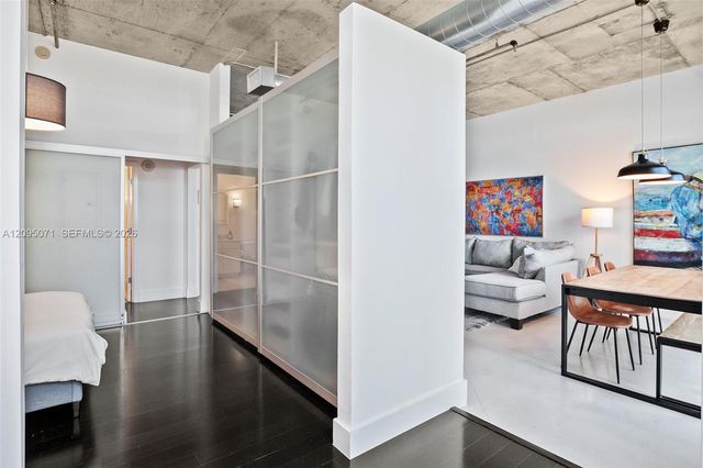 2001 Biscayne Boulevard 3405, Miami, FL 33137