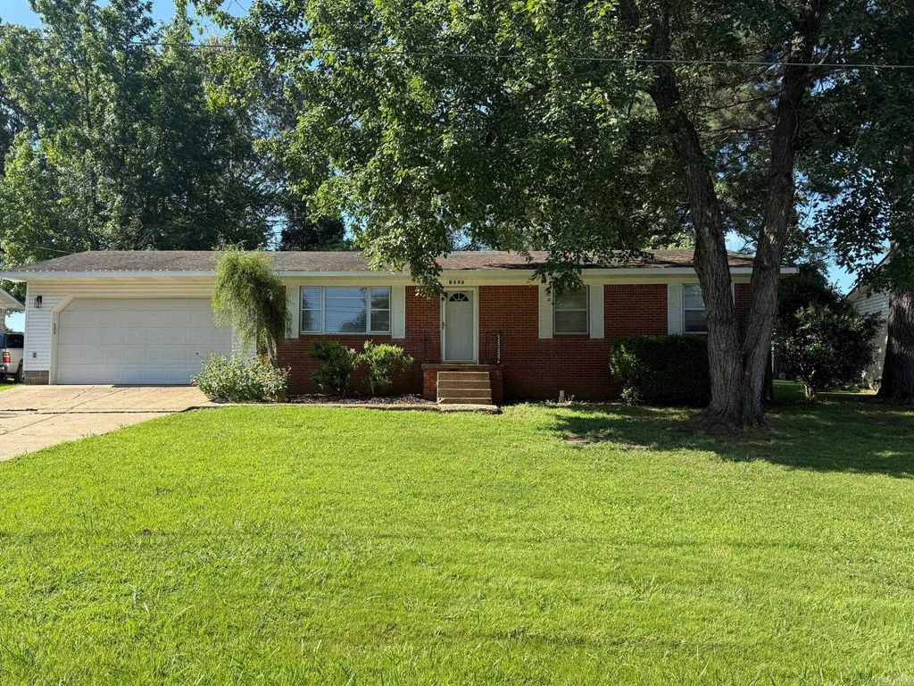 1905 Glendale, Paragould, AR 72450