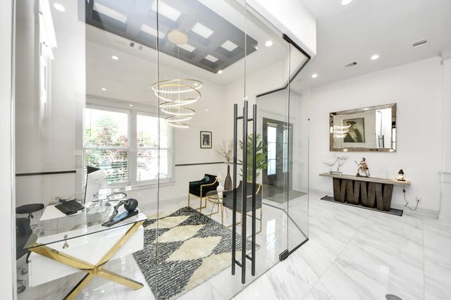 3520 Beauchamp Street, Houston, TX 77009