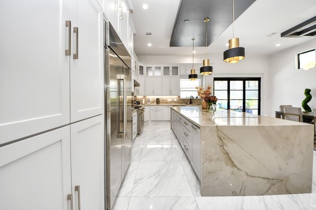 3520 Beauchamp Street, Houston, TX 77009