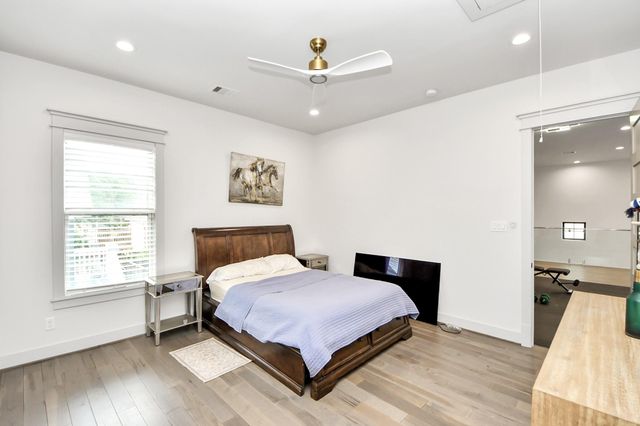 3520 Beauchamp Street, Houston, TX 77009