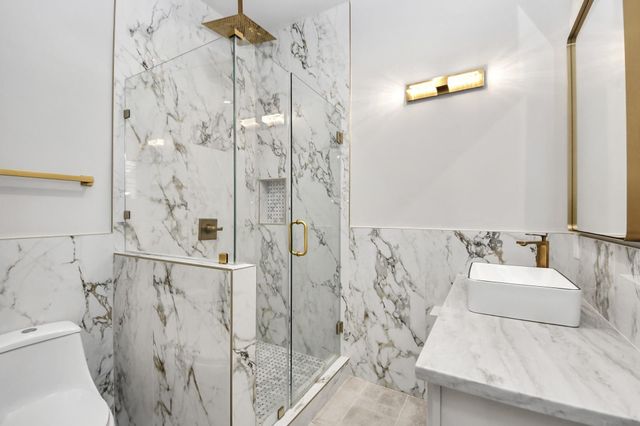 3520 Beauchamp Street, Houston, TX 77009