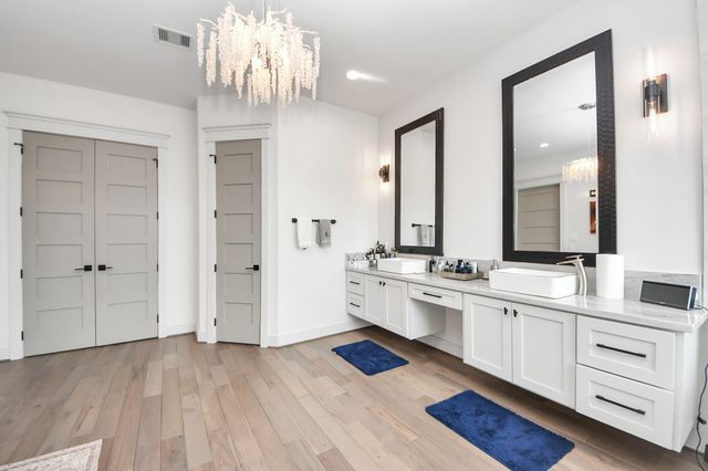 3520 Beauchamp Street, Houston, TX 77009