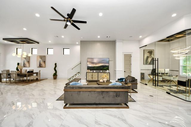 3520 Beauchamp Street, Houston, TX 77009