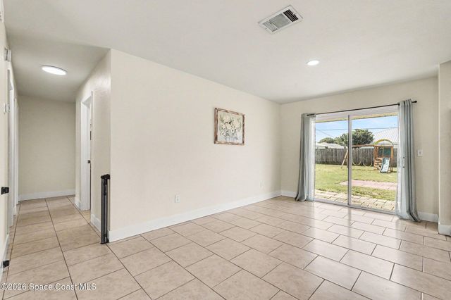 2140 Fallon Boulevard NE, Palm Bay, FL 32907