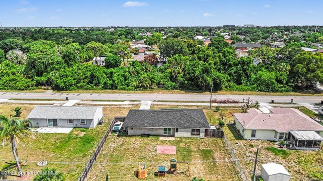 2140 Fallon Boulevard NE, Palm Bay, FL 32907