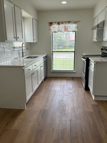 522 Woodhurst Drive, Coppell, TX 75019