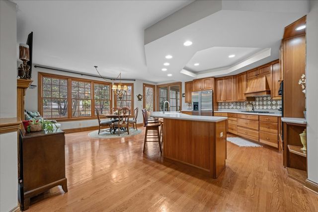 4N494 Hidden Oaks Road, St. Charles, IL 60175