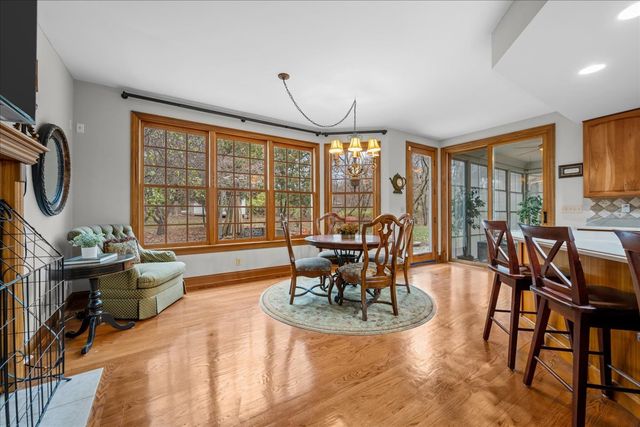 4N494 Hidden Oaks Road, St. Charles, IL 60175