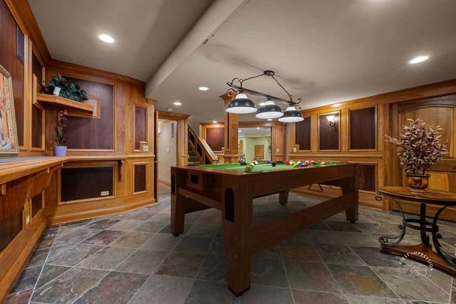 4N494 Hidden Oaks Road, St. Charles, IL 60175