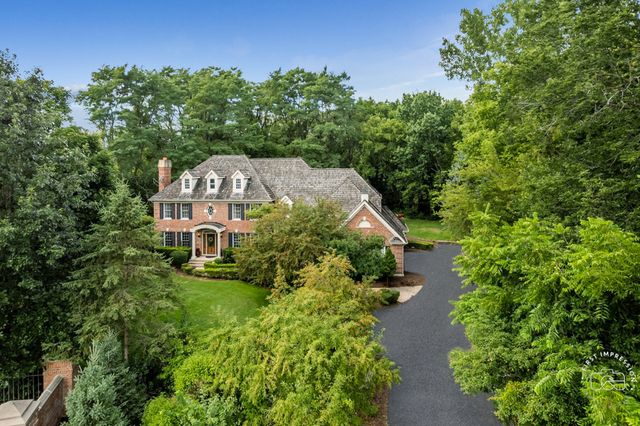 4N494 Hidden Oaks Road, St. Charles, IL 60175