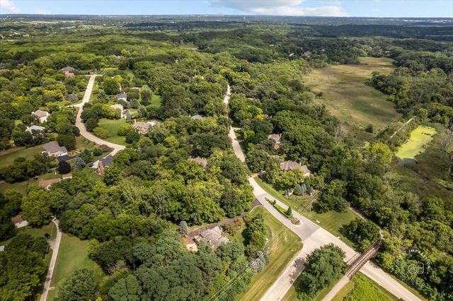 4N494 Hidden Oaks Road, St. Charles, IL 60175