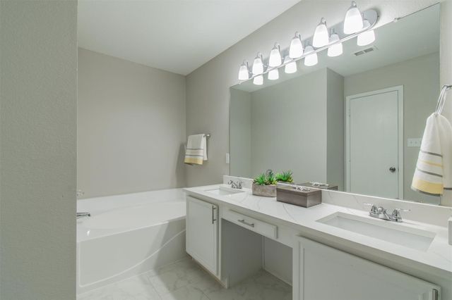 1937 Fox Meadow Trail, Grand Prairie, TX 75052