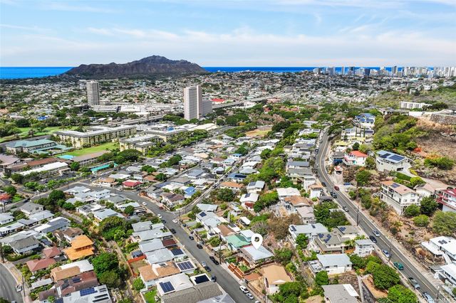 1358 Makaikoa Street, Honolulu, HI 96821