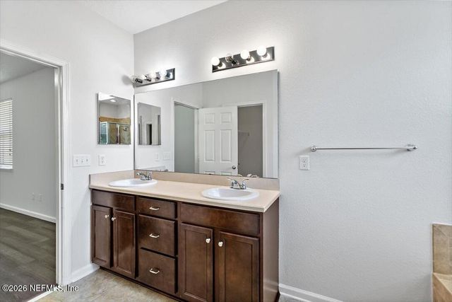 1424 ROYAL DORNOCH Drive, Jacksonville, FL 32221