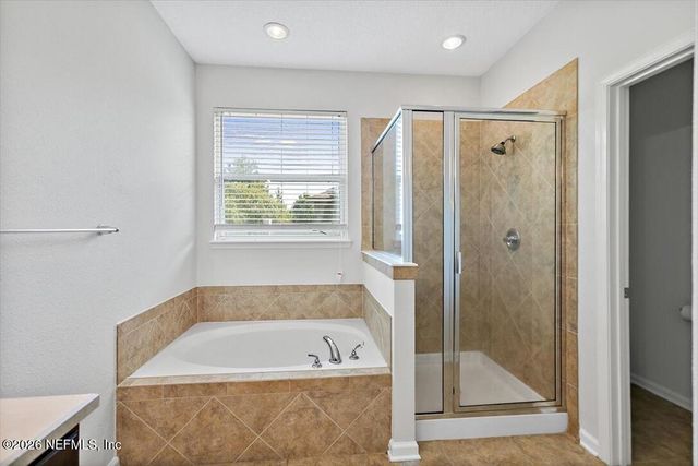 1424 ROYAL DORNOCH Drive, Jacksonville, FL 32221