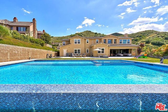 24950 Old Stone Way, Stevenson Ranch, CA 91381