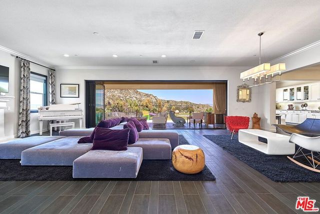 24950 Old Stone Way, Stevenson Ranch, CA 91381