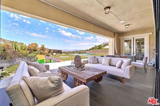 24950 Old Stone Way, Stevenson Ranch, CA 91381
