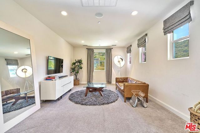 24950 Old Stone Way, Stevenson Ranch, CA 91381