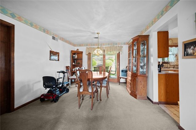 321 Meadowlark Dr, South Union Twp, PA 15401