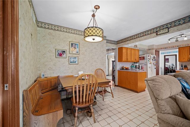 321 Meadowlark Dr, South Union Twp, PA 15401