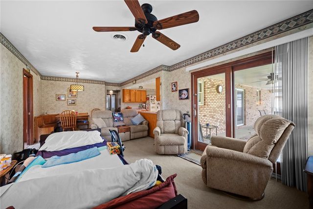 321 Meadowlark Dr, South Union Twp, PA 15401