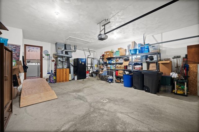 321 Meadowlark Dr, South Union Twp, PA 15401