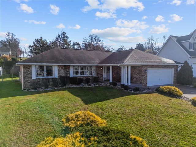 321 Meadowlark Dr, South Union Twp, PA 15401