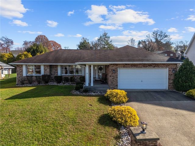 321 Meadowlark Dr, South Union Twp, PA 15401