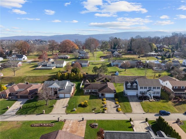 321 Meadowlark Dr, South Union Twp, PA 15401