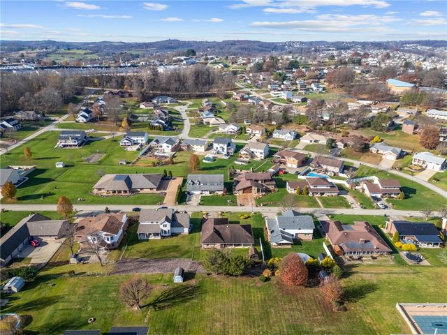 321 Meadowlark Dr, South Union Twp, PA 15401