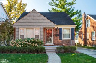 2010 E Hudson Avenue, Royal Oak, MI 48067