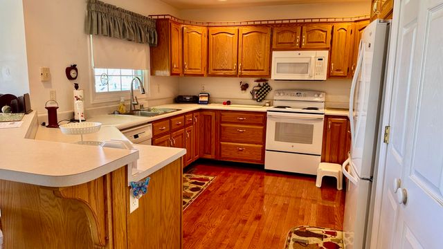 1050 Burnell Drive, Berea, KY 40403