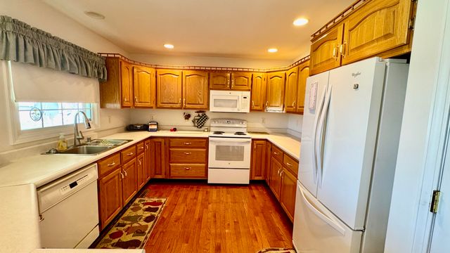 1050 Burnell Drive, Berea, KY 40403