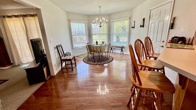 1050 Burnell Drive, Berea, KY 40403