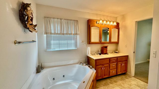 1050 Burnell Drive, Berea, KY 40403